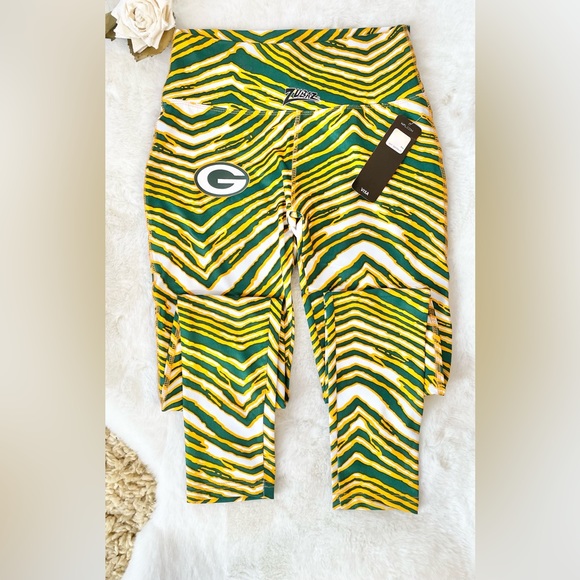 New with tags GREEN-BAY PACKERS ZUBAZ ZEBRA PRINT LEGGINGS SZ SM official NFL - Picture 3 of 5